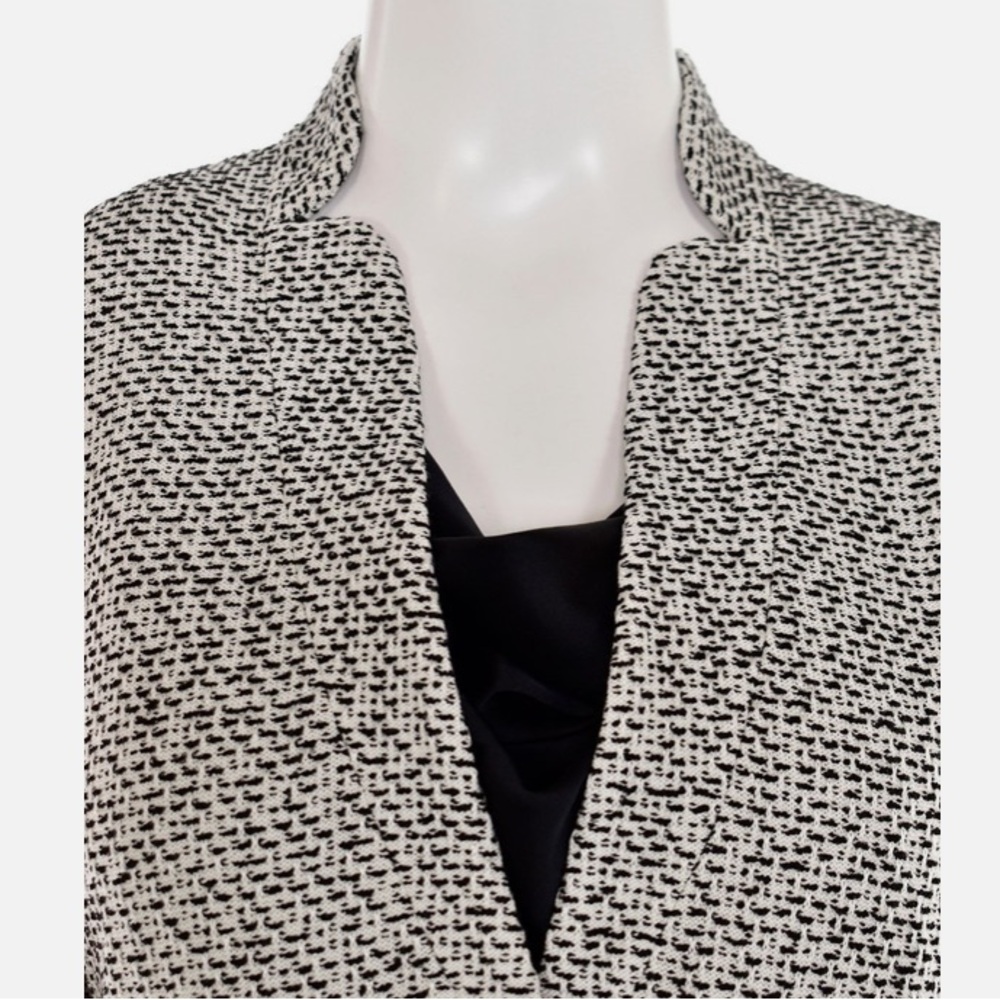 ST. JOHN π€ Wool Pattern Blazer - Picture 5 of 16
